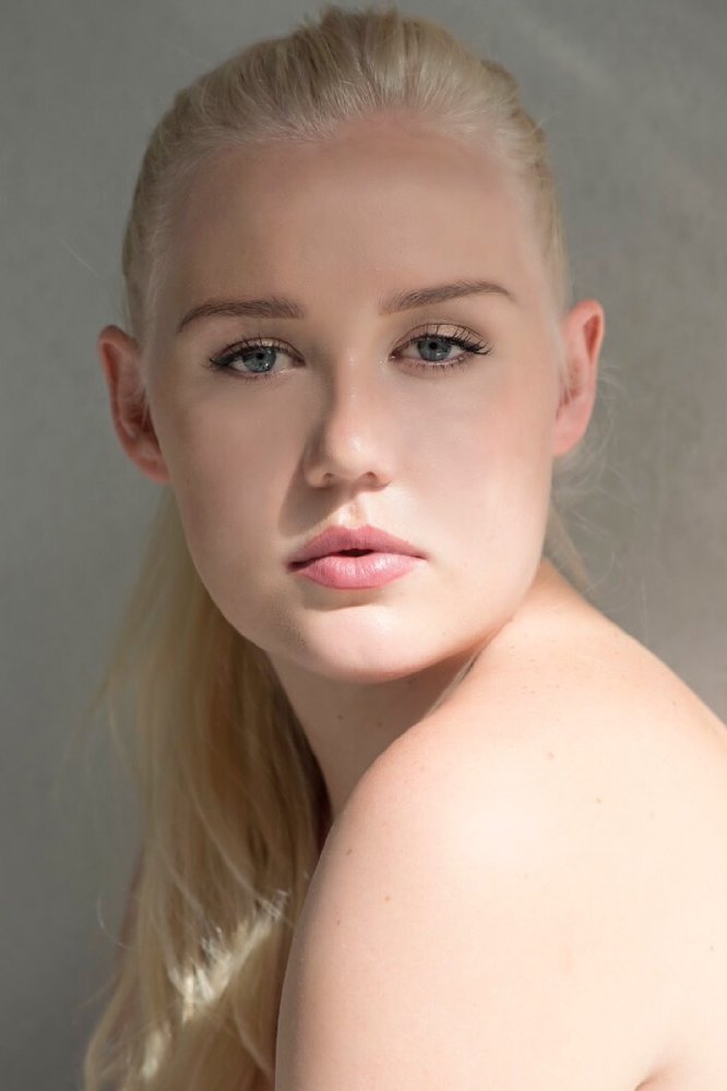 Sarah Lea