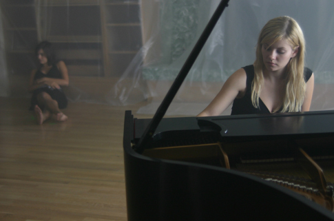 Nina Deer