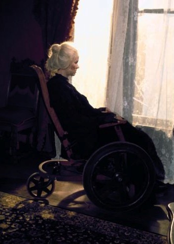 Marian Rolf