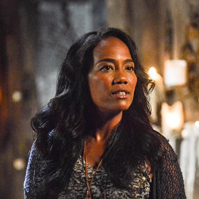 Lenore, Esther Mikaelson