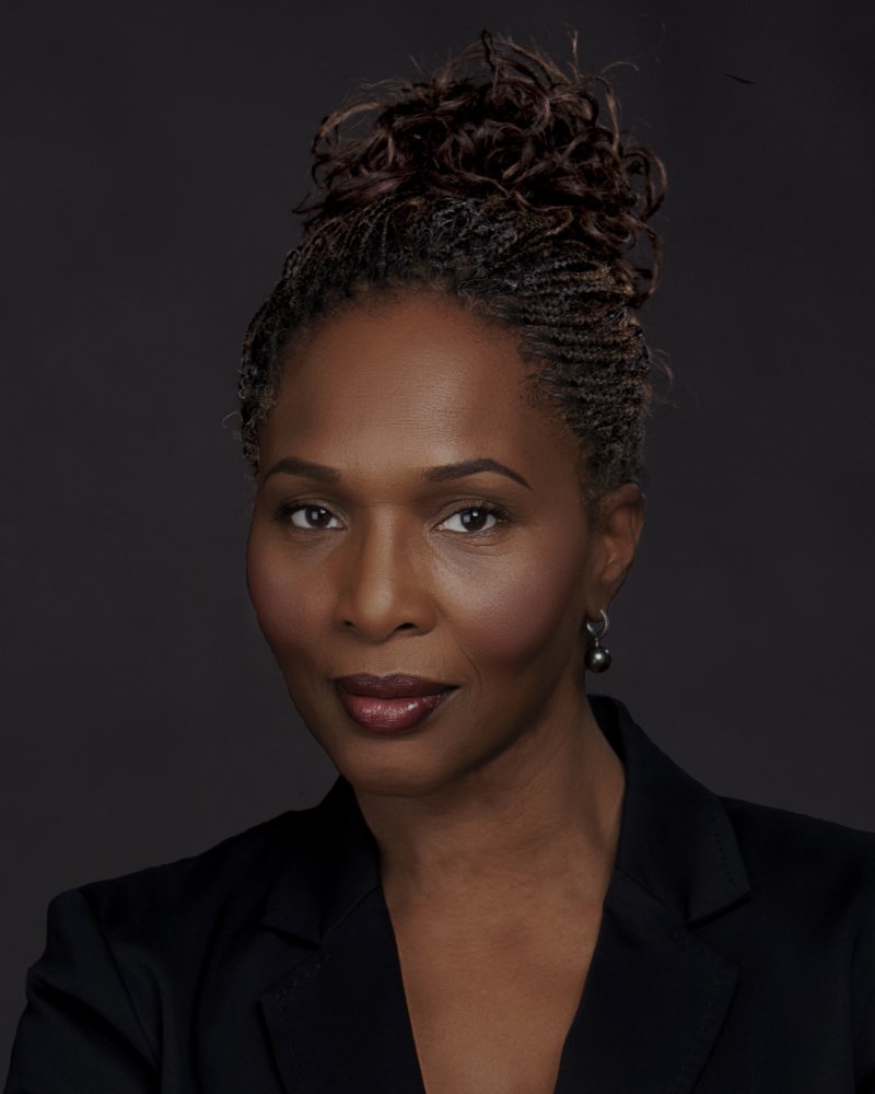 Suzzanne Douglas