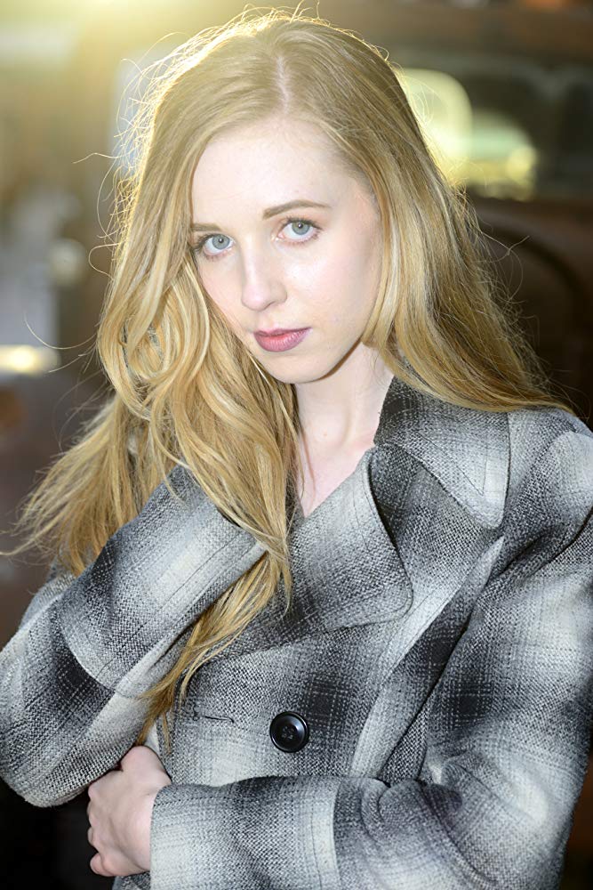 Alexandra Bayer