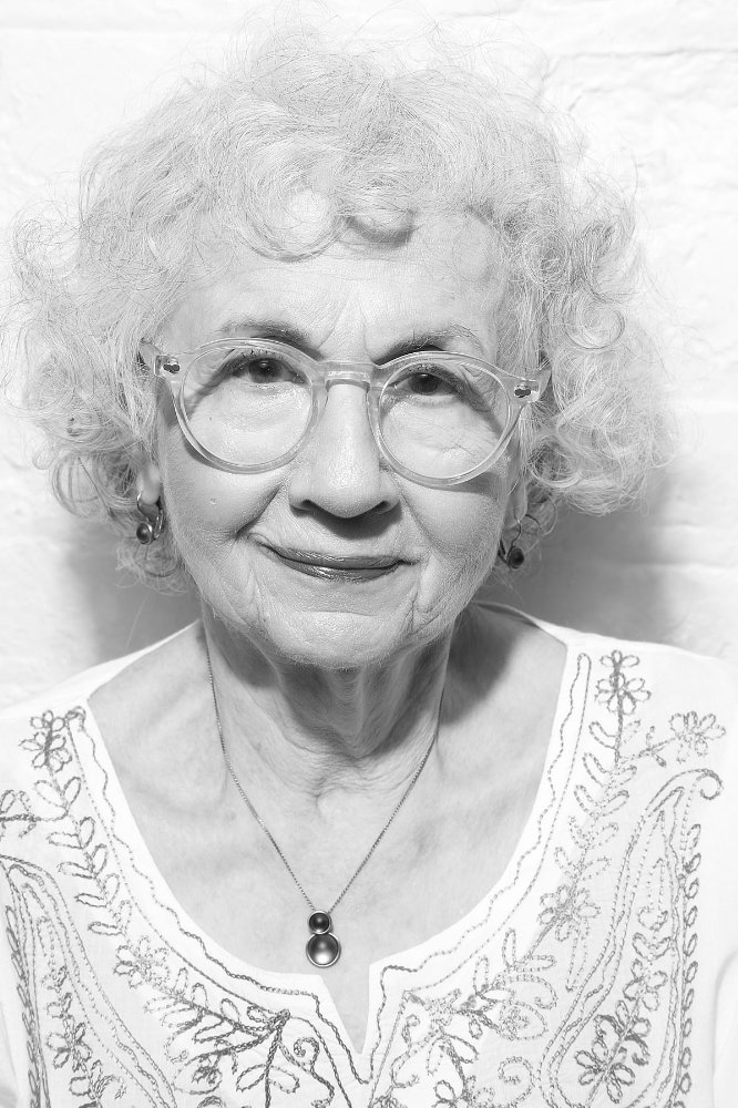 Barbara Singer