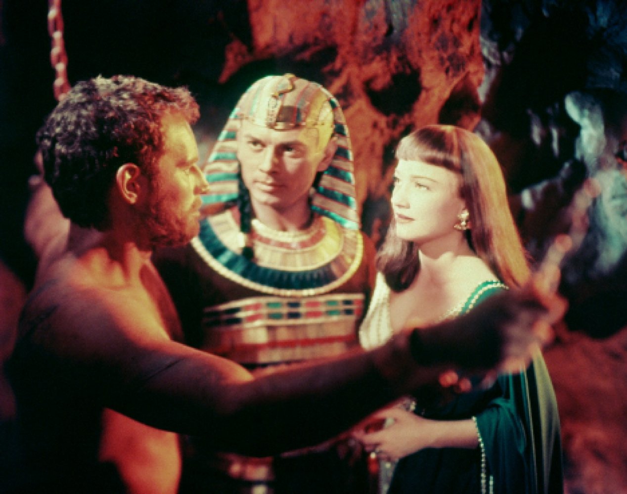 Anne Baxter