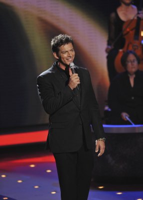 Himself - Judge, Musical Guest, Himself - Mentor, Himself - Musical Guest