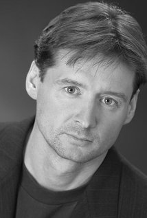 Kelly Cross