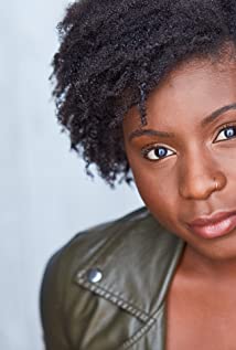 Sola Thompson