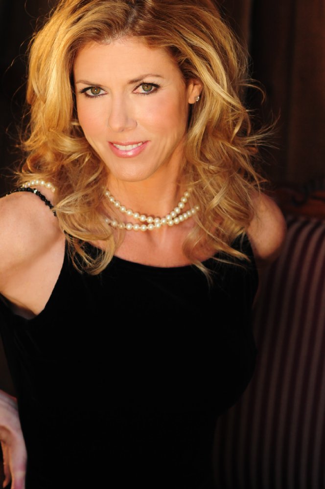 Shanna Lynn