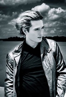 Tyler Vogel