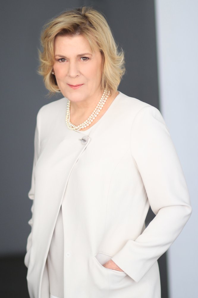 Cynthia Mace