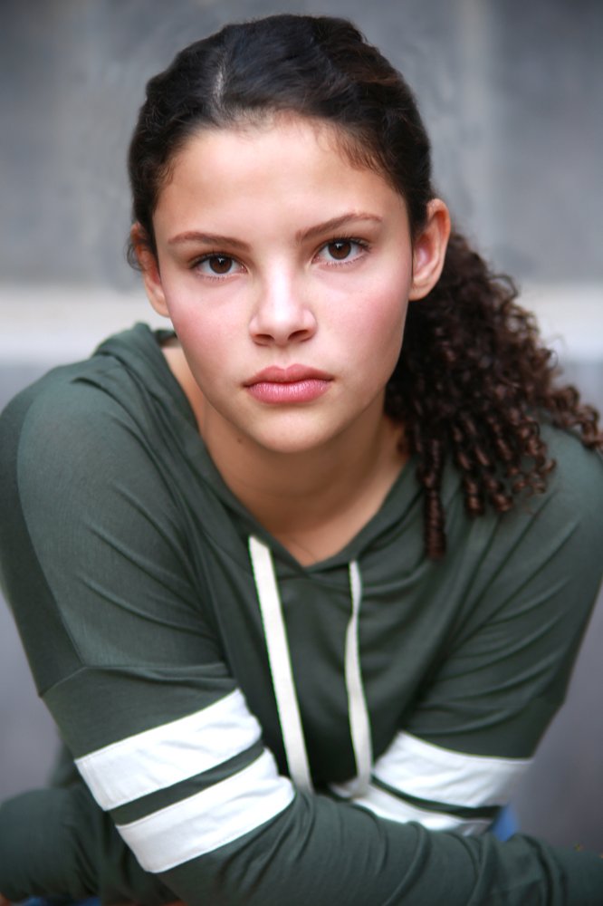 Josie Nivar
