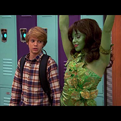 Green Dancing Girl