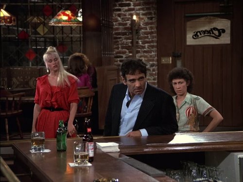 Rhea Perlman